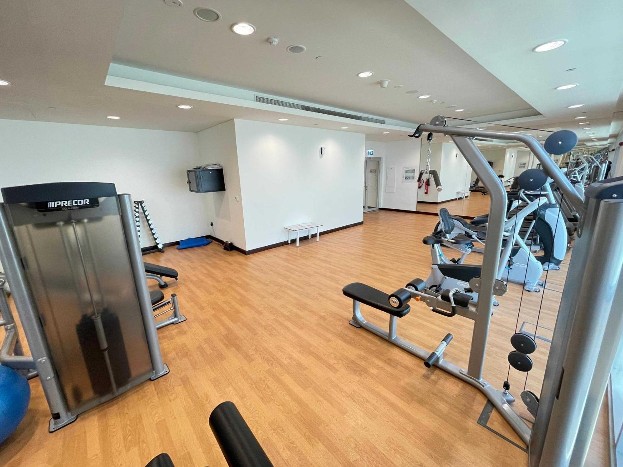 Apartment Oyo 1382 Spacious 1 Bhk With Balcony Abu Dhabi