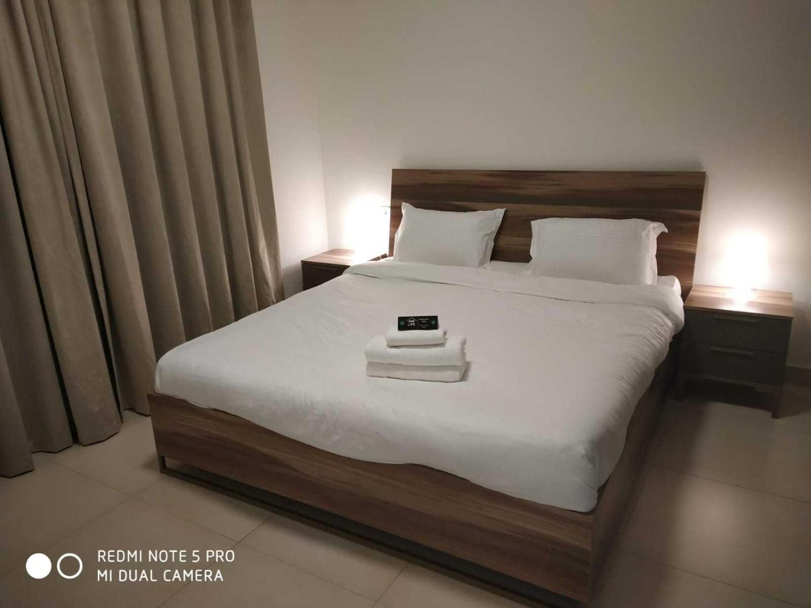 Apartment Oyo 1382 Spacious 1 Bhk With Balcony *